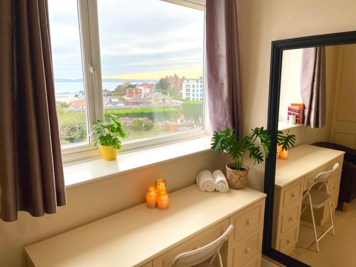 Sea View Family Stay By Beach Gym & Parking Bournemouth Exterior foto