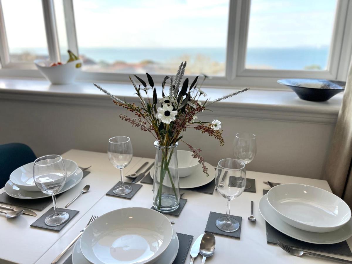 Sea View Family Stay By Beach Gym & Parking Bournemouth Exterior foto